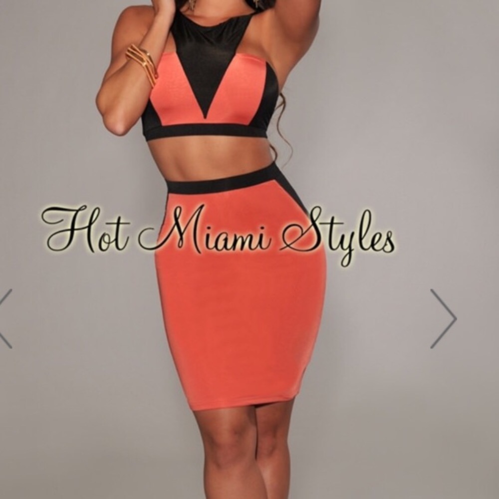 HOTMIAMISTYLES SKIRT/CROPSET NWT ORANGE&BLACK M